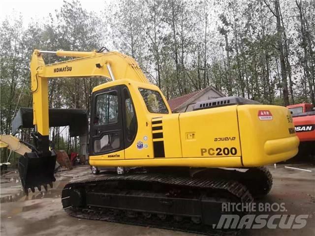 Komatsu PC 200-6 حفارات زحافة