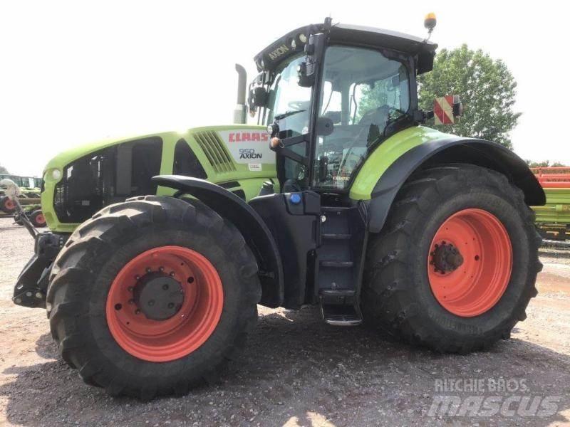 CLAAS AXION 950 الجرارات