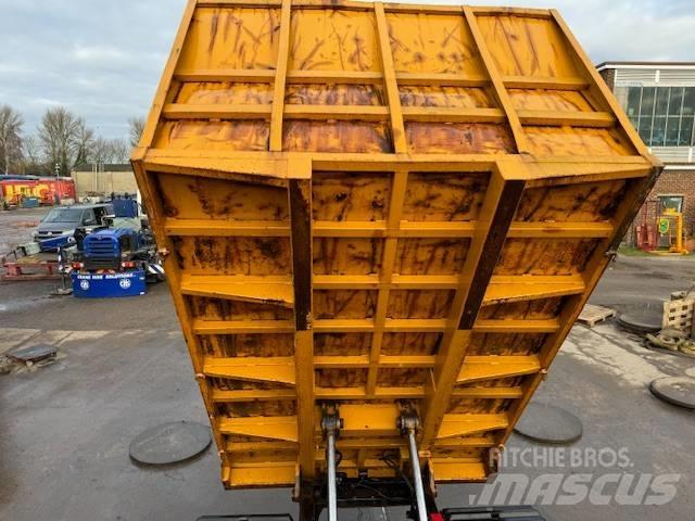 Morooka MST 1500 V D عربات نقل قلابة مجنزرة