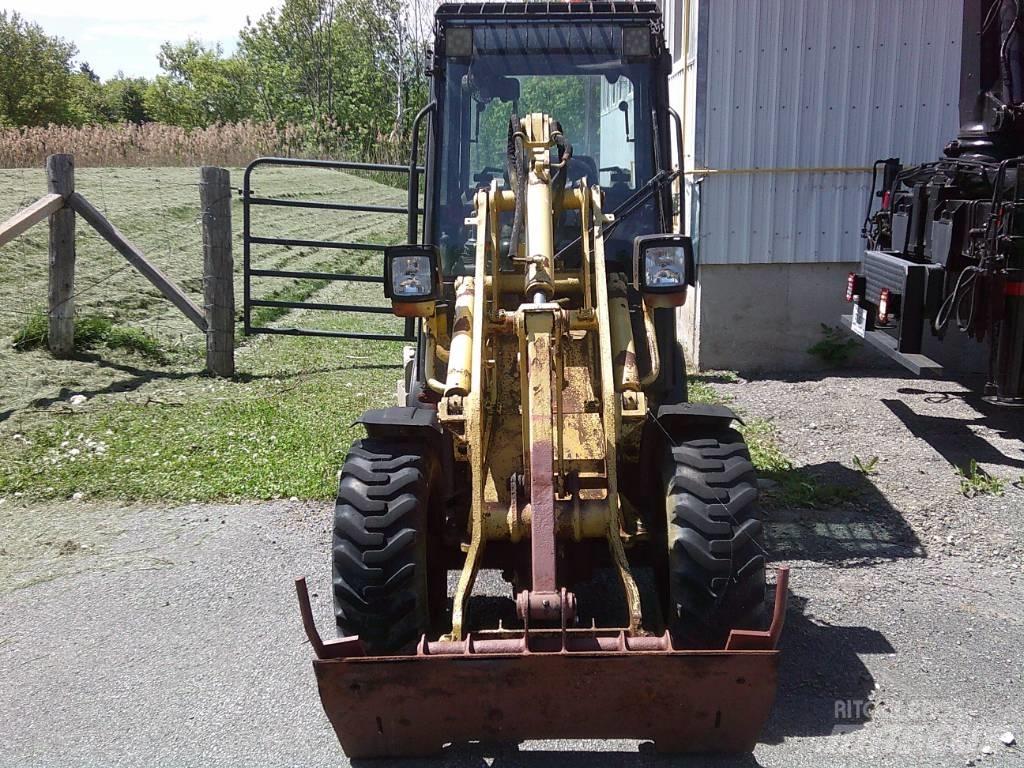 Wacker Neuson WL 25 لوادر بعجل