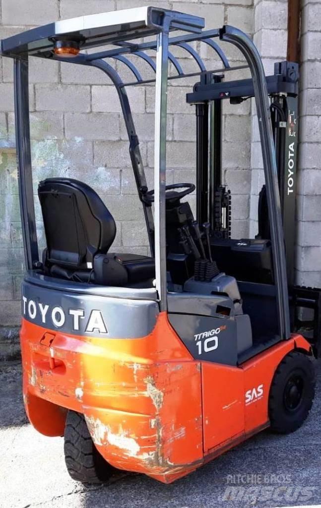 Toyota 7 FBEST 10 شاحنات ذات رافعات شوكية تعمل بالكهرباء