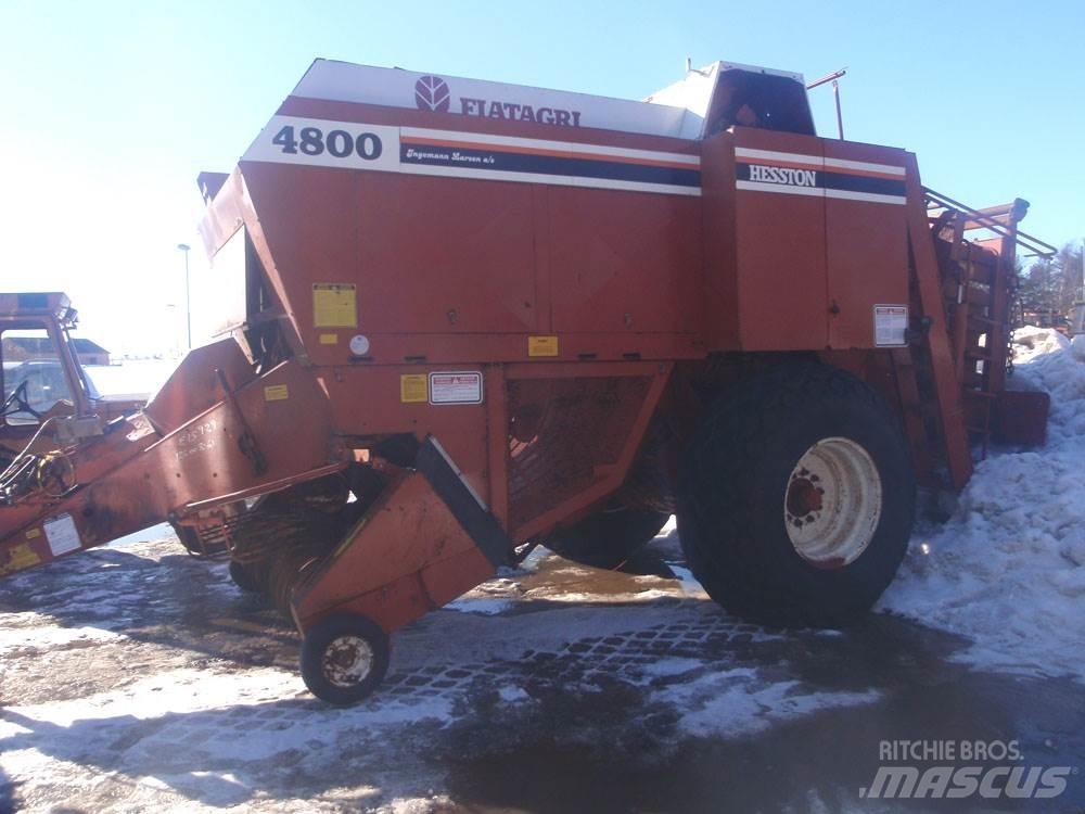 Hesston 4800 الجرارات