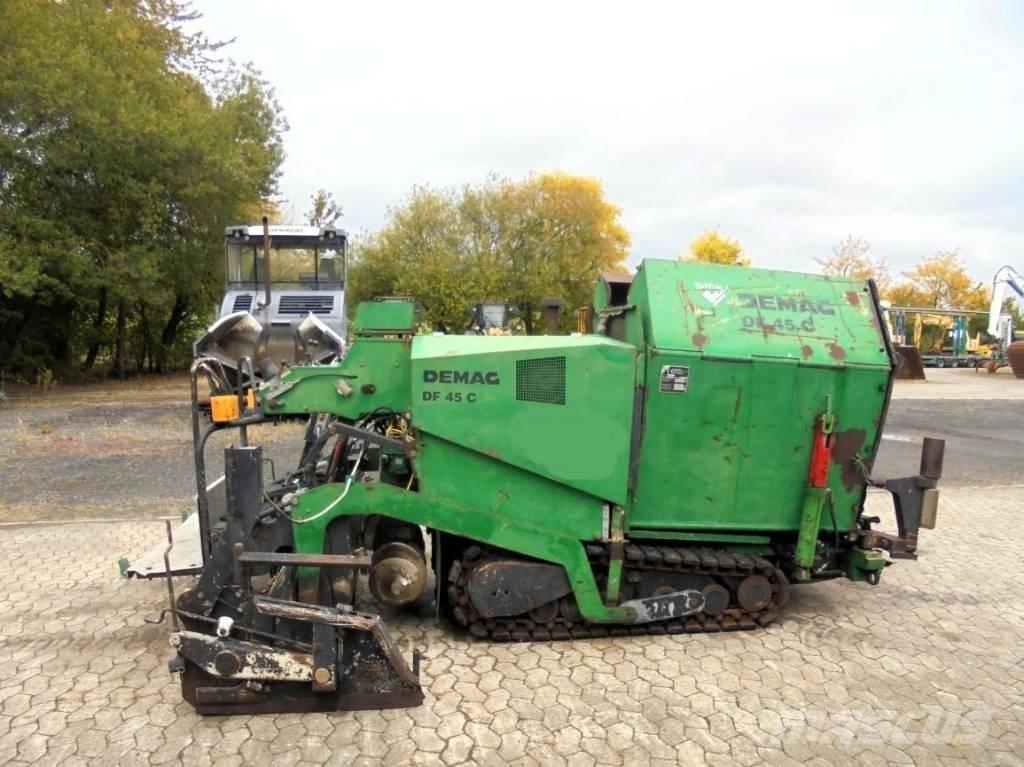 Demag DF 45 C معدات السفلتة