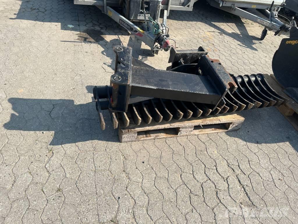 Takeuchi TB 260 حفارات صغيرة أقل من 7 طن (حفارات صغيرة)