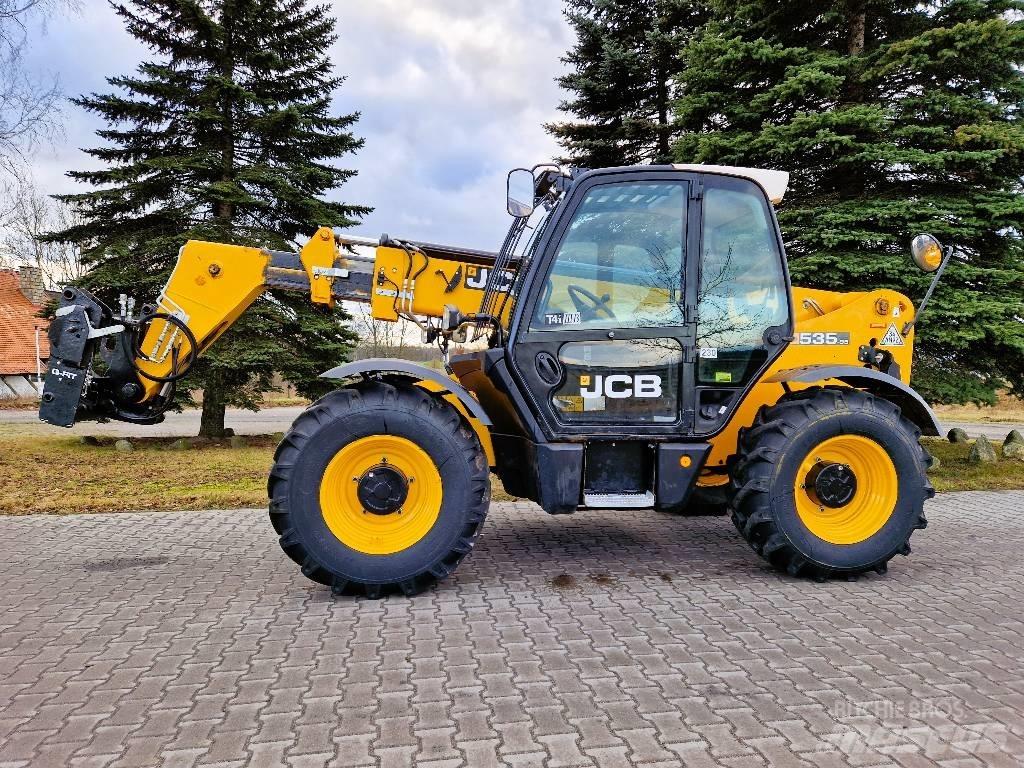 JCB 535-95 معدات مناولة لأغراض الزراعة