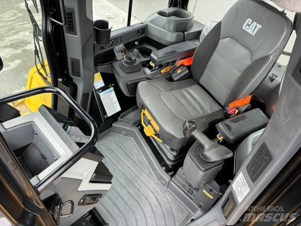 CAT D5-17 LGP بلدوزرات مجنزرة