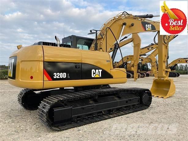 CAT 320 D L حفارات زحافة