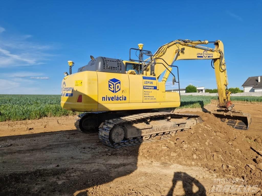 Komatsu PC210LC-11 حفارات زحافة