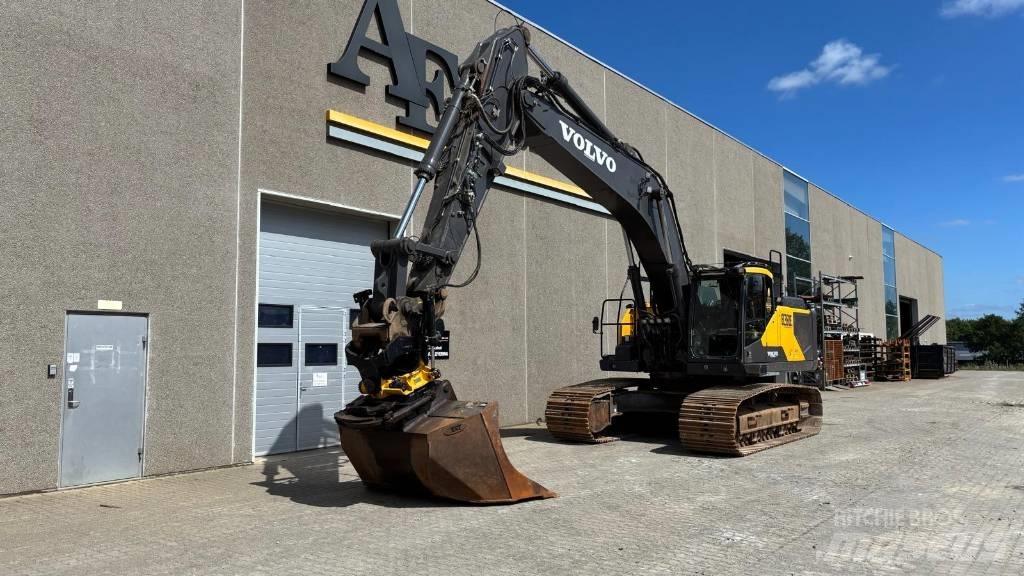 Volvo EC 350 EL حفارات زحافة