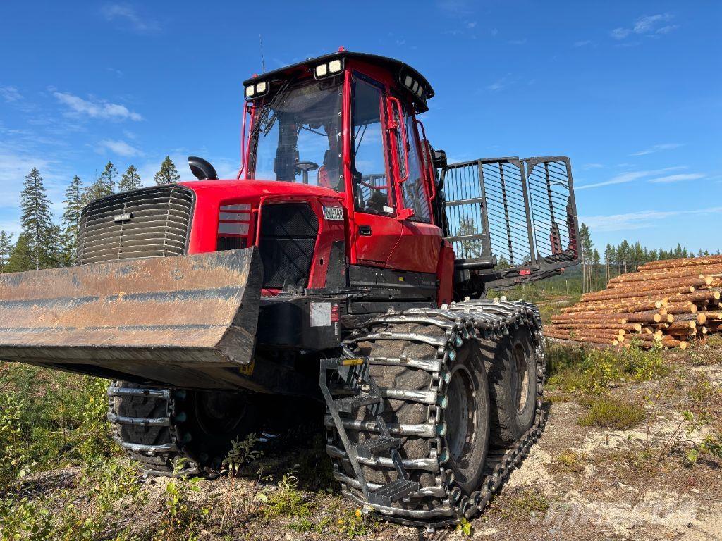 Komatsu 895 شاحنات