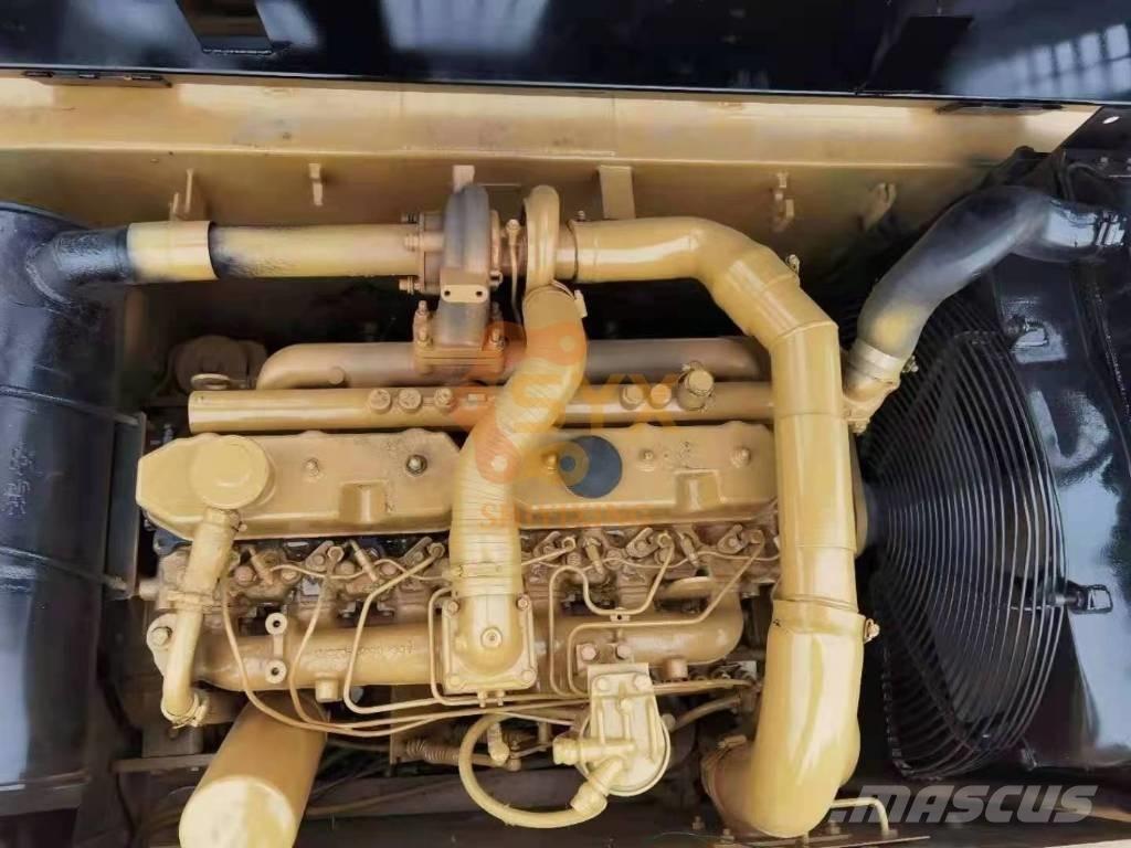 CAT 320 B حفارات زحافة