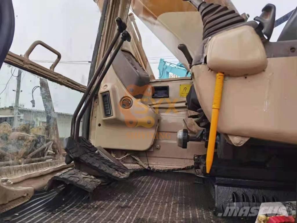 CAT 320 B حفارات زحافة