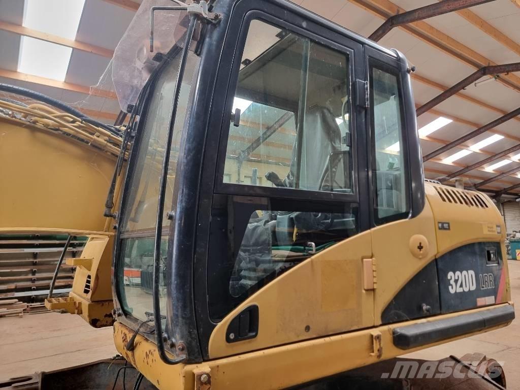 CAT 320 D FOR PARTS حفارات زحافة