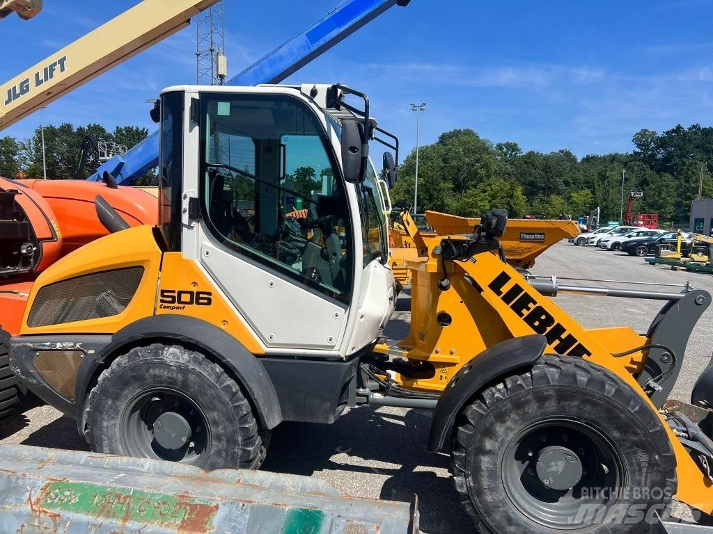 Liebherr L 506 لوادر بعجل