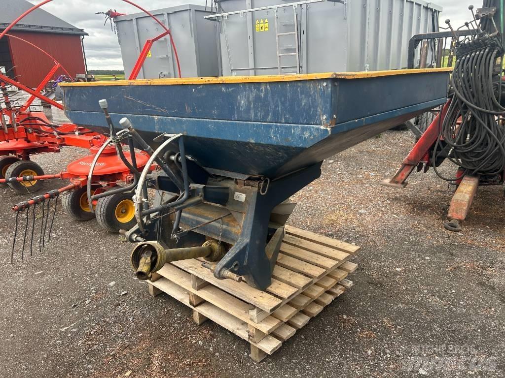 Bogballe BL600 معدات فرد المواد المعدنية