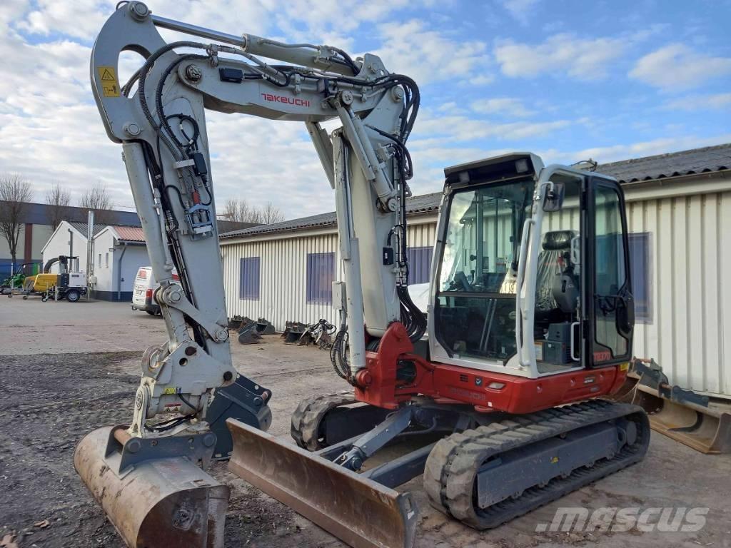 Takeuchi TB 370 CV حفارات وسط 7 طن - 12 طن