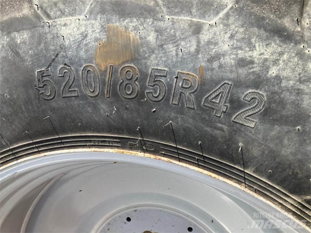 Petlas 520/85R42 ماكينات زراعية أخرى