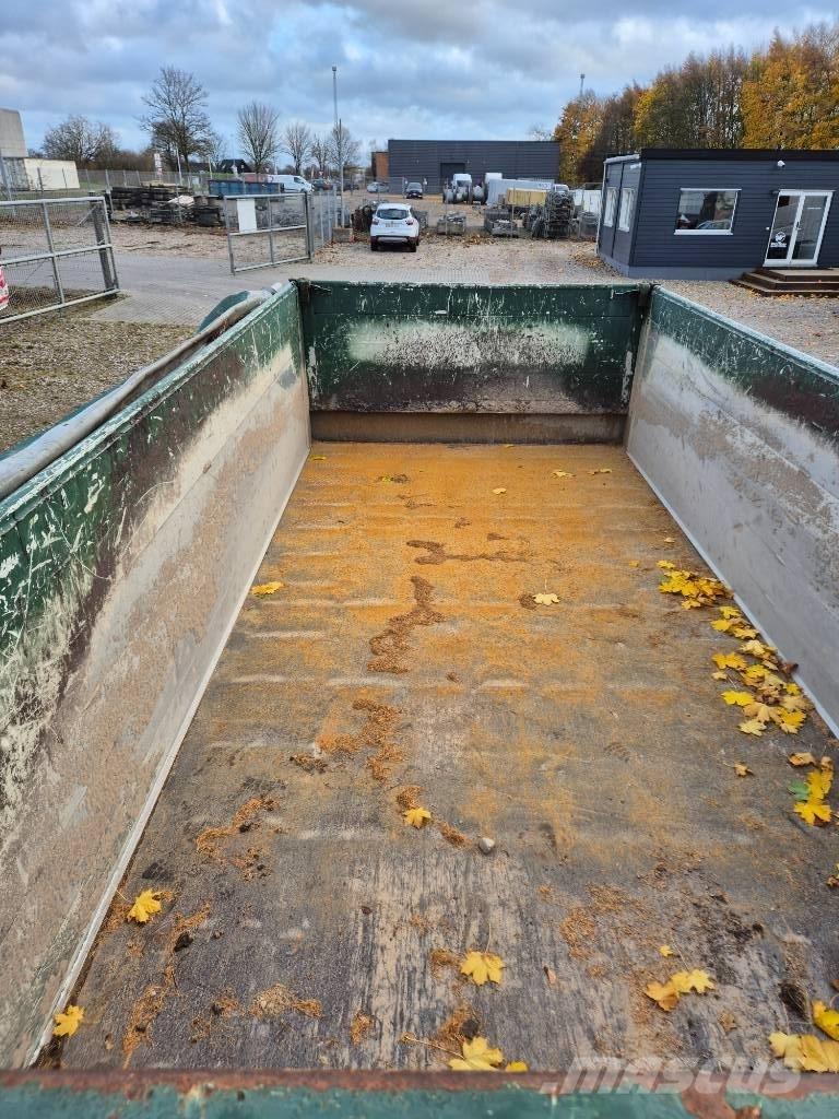 Mtdk 3 axle / tipper / مقطورات قلابة