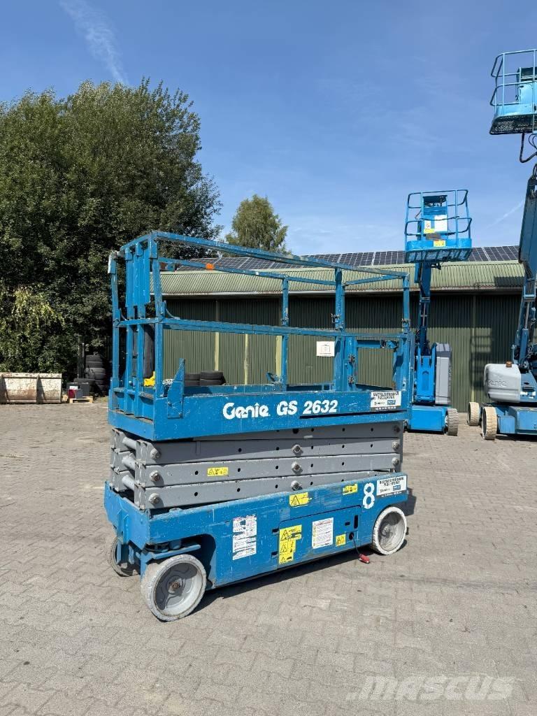 Genie GS 2632 رافعات مقصية الشكل