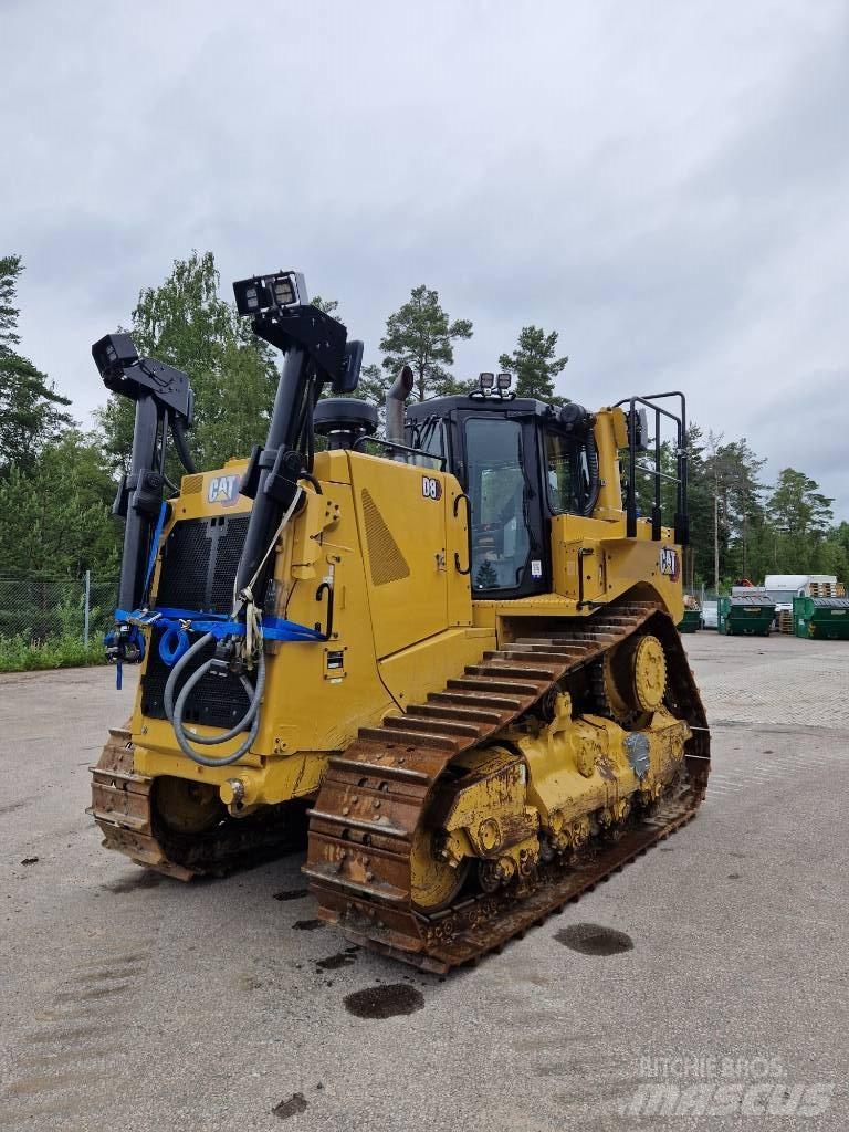 CAT D 8 بلدوزرات مجنزرة
