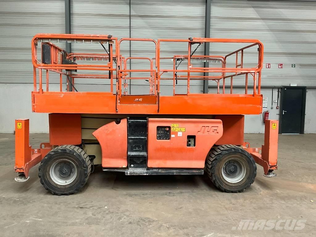 JLG 3394 RT رافعات مقصية الشكل