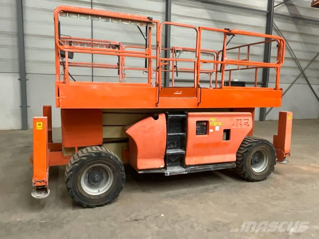 JLG 3394 RT رافعات مقصية الشكل