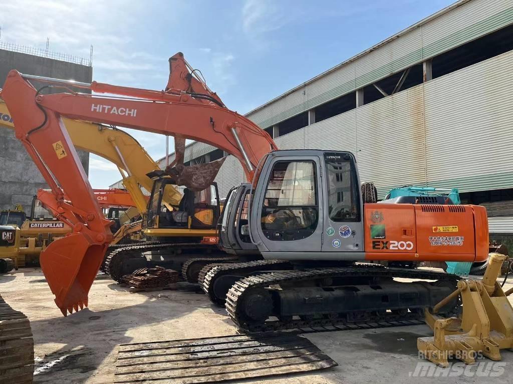 Hitachi EX 200 حفارات زحافة