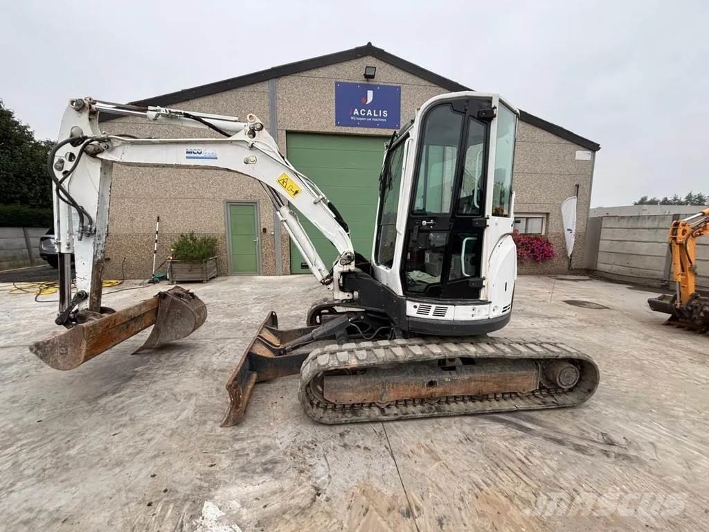 Yanmar VIO50-U حفارات صغيرة أقل من 7 طن (حفارات صغيرة)