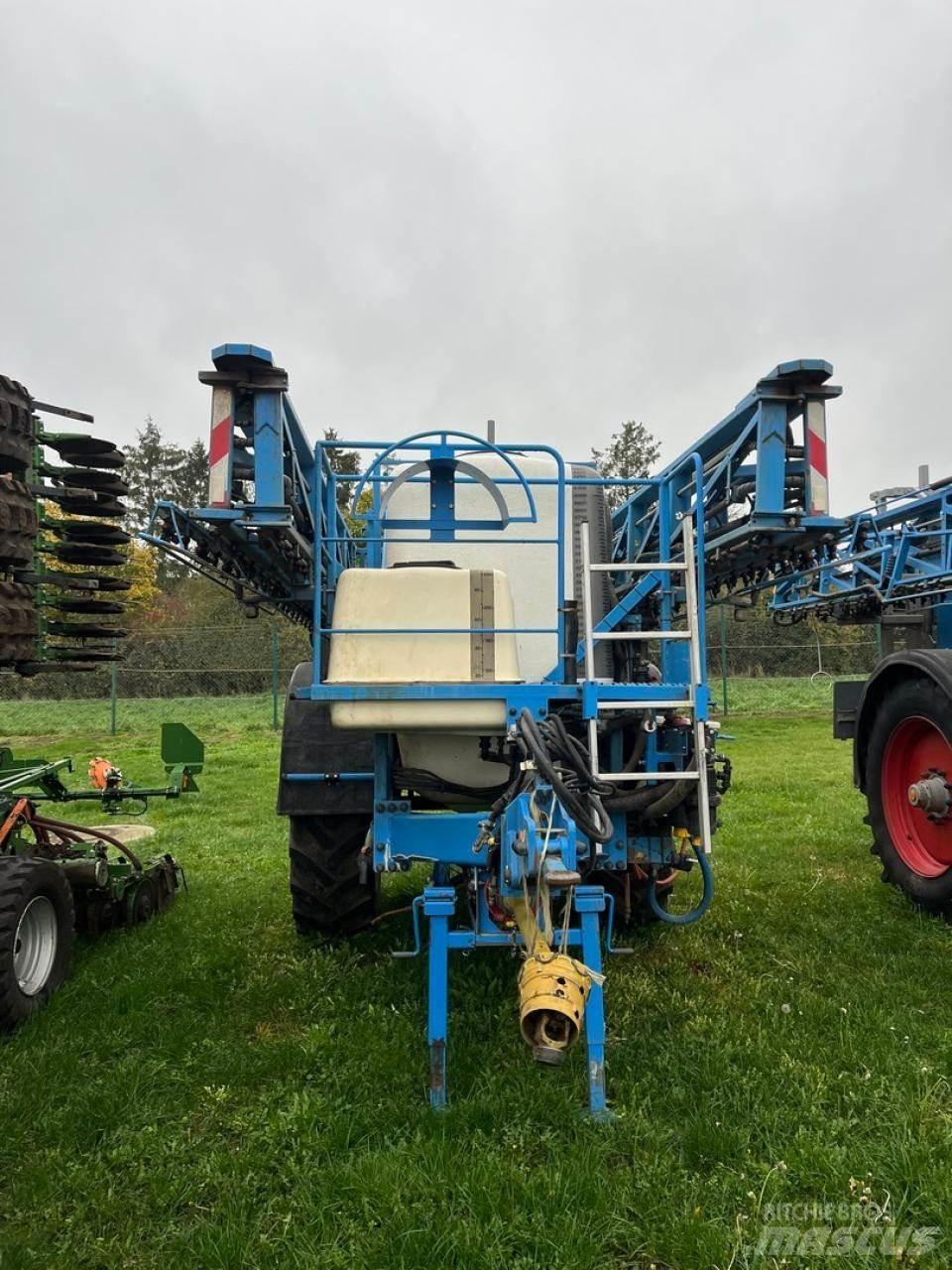 Lemken Primus 45 الرشاشات