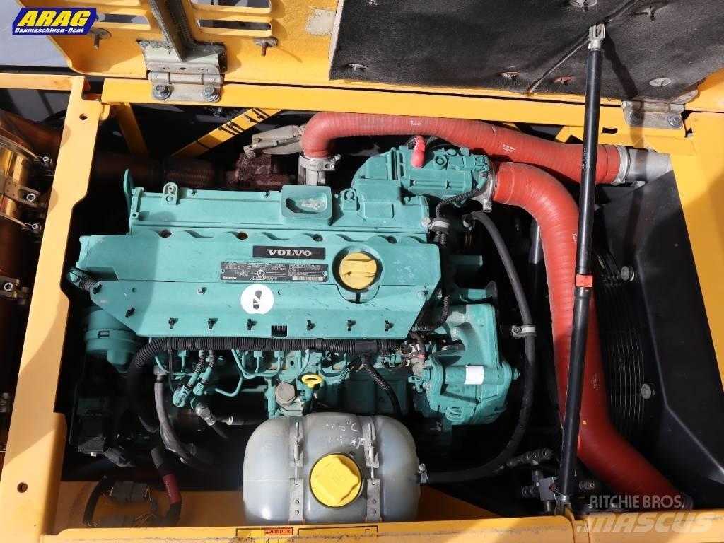 Volvo EW 140 C حفارات بعجل