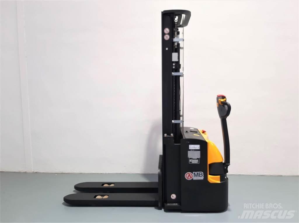  ES16 16WA 3F500 معدات التكديس الجوالة