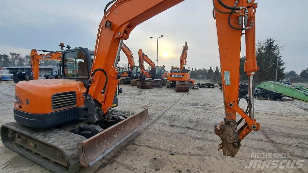 Doosan DX 85 R-3 حفارات وسط 7 طن - 12 طن