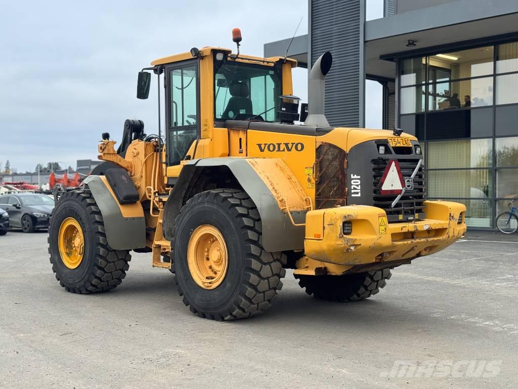 Volvo L 120 F لوادر بعجل