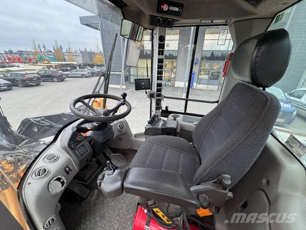 Volvo L 120 F لوادر بعجل