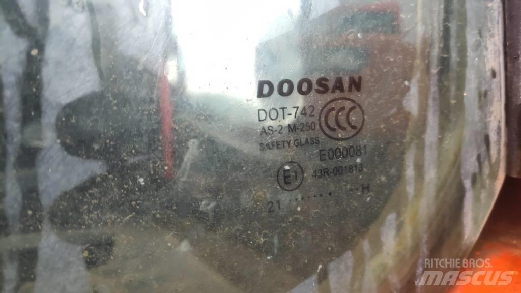Doosan DX225LC-9C حفارات زحافة