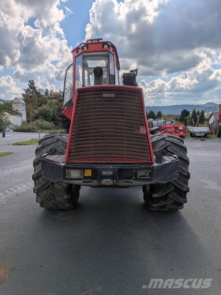Komatsu 931.1 حصادات