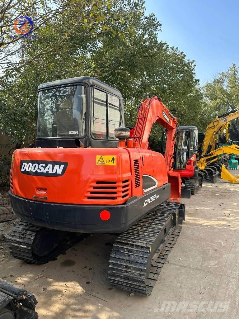 Doosan DH 55 حفارات صغيرة أقل من 7 طن (حفارات صغيرة)