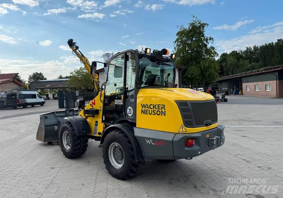 Wacker Neuson WL 60 لوادر بعجل