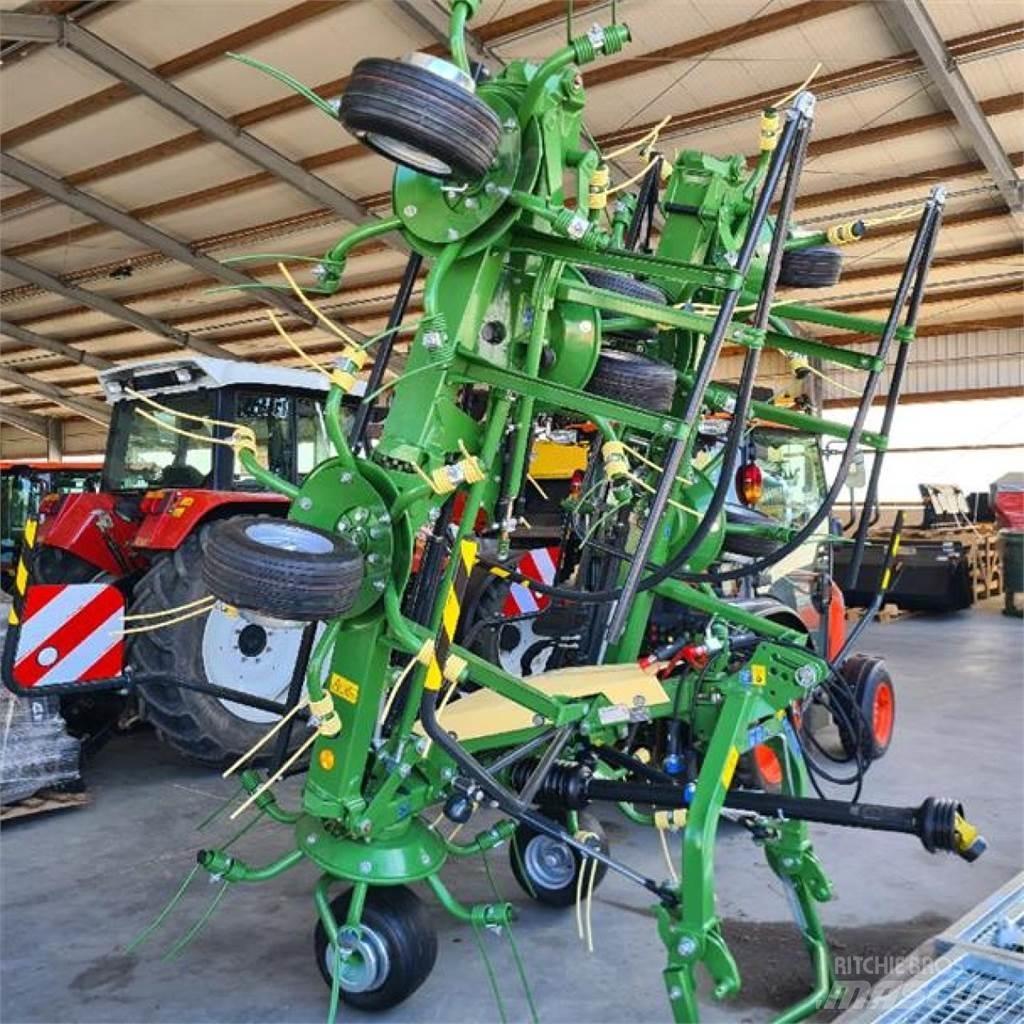 Krone VENDRO 900 مكابس وميبسات التبن