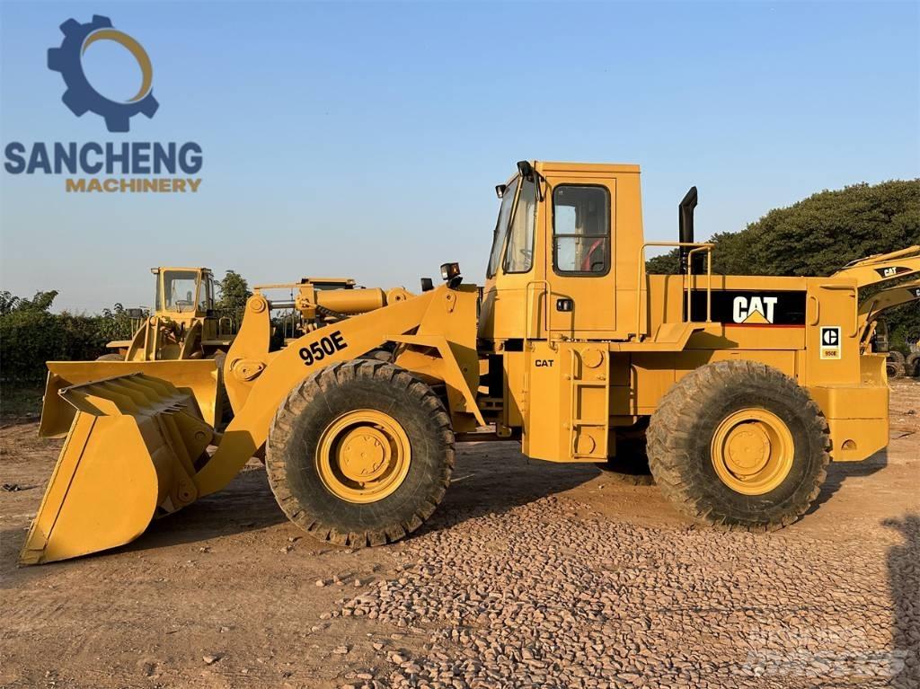 CAT 950 E لوادر بعجل