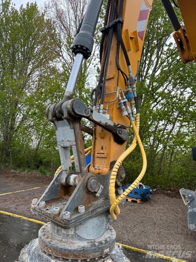 Liebherr LH 22 M مناولات المخلفات / مناولات صناعية