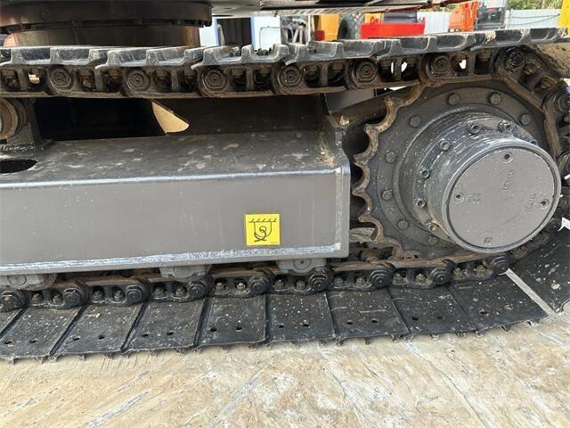 Hitachi ZX70 حفارات زحافة