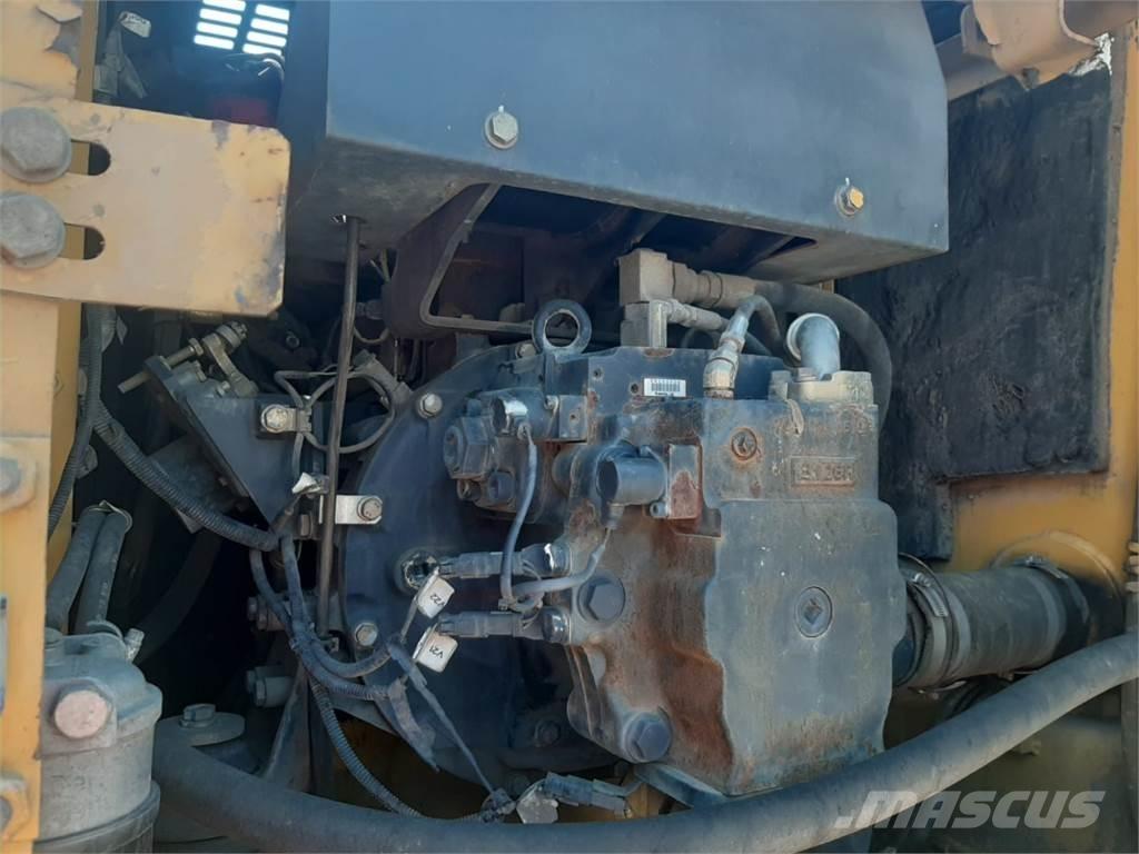 Komatsu PW180-7 حفارات بعجل