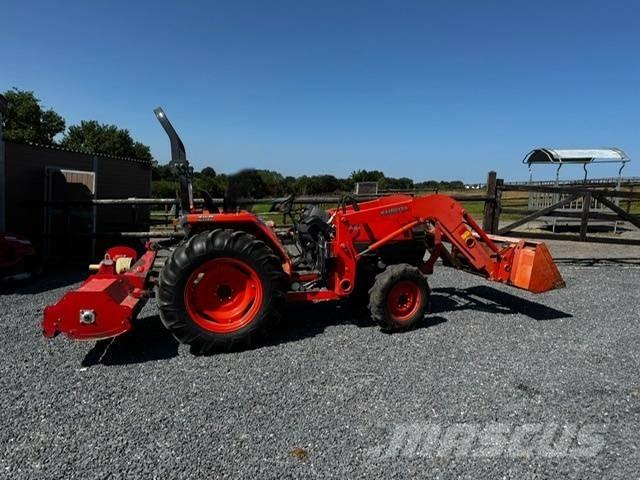 Kubota L 4100 جرارات مدمجة