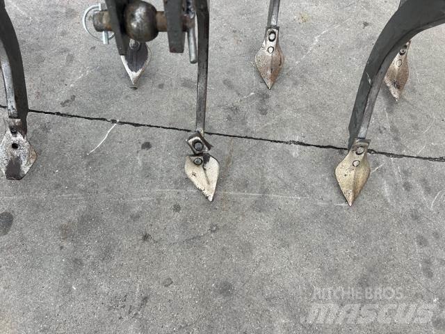 Peecon cultivator زراعات