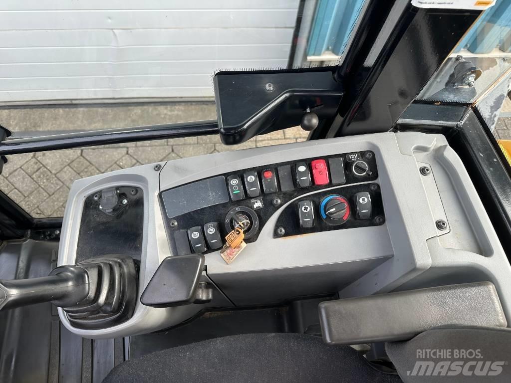 CAT 907 H 2 لوادر بعجل
