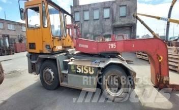 Sisu TR-180 / TT-181 جرارات صالات المطارات