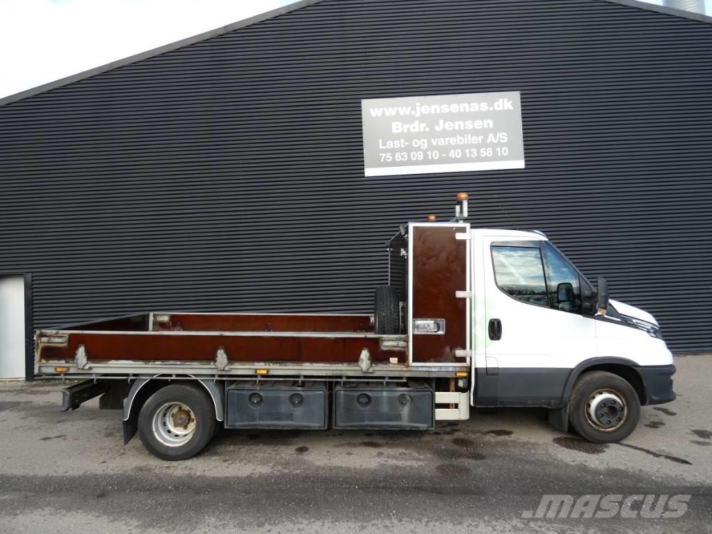 Iveco 70C 18 شاحنات بمقصورة وهيكل