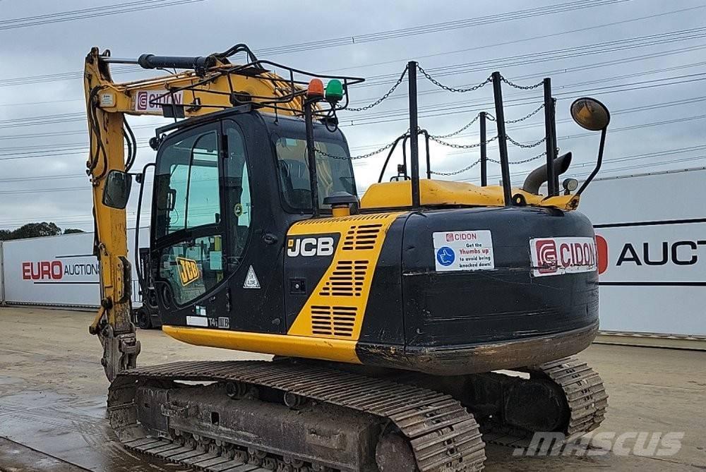 JCB JS 130 LC حفارات زحافة