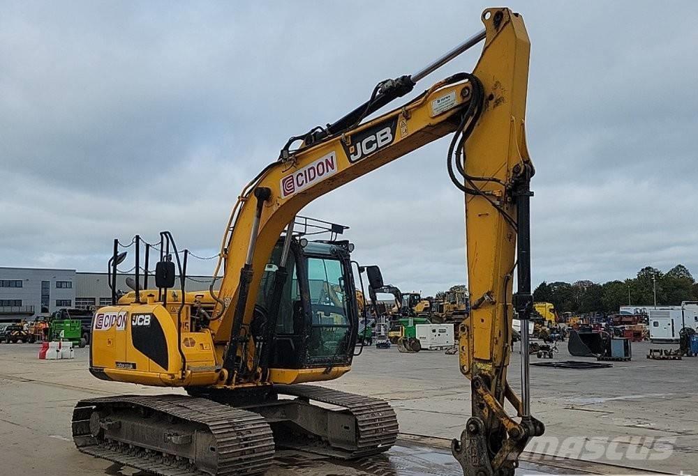 JCB JS 130 LC حفارات زحافة